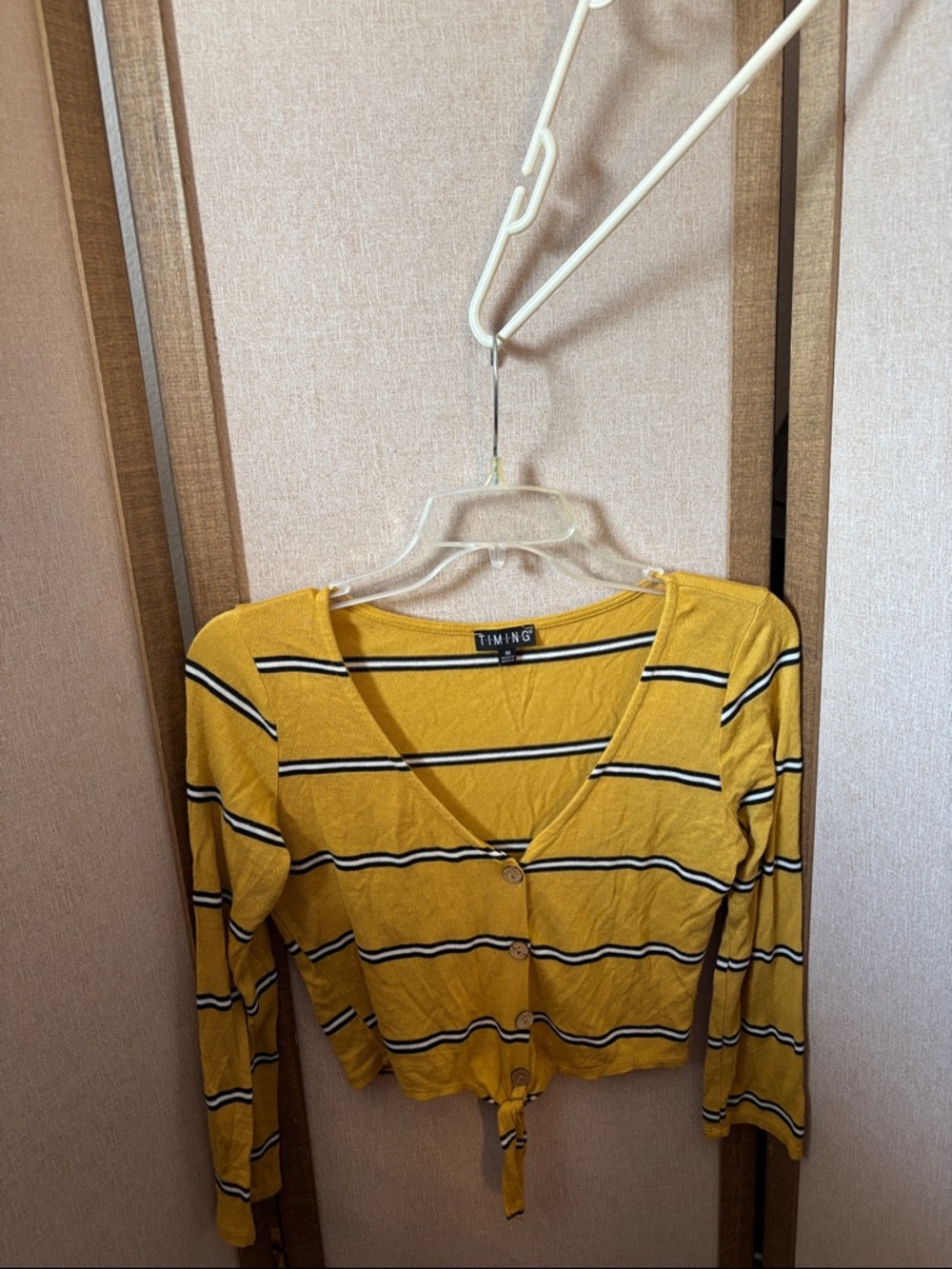 FINAL MARKDOWN Timing Yellow Striped Tie-Front Crop Top Junior Medium